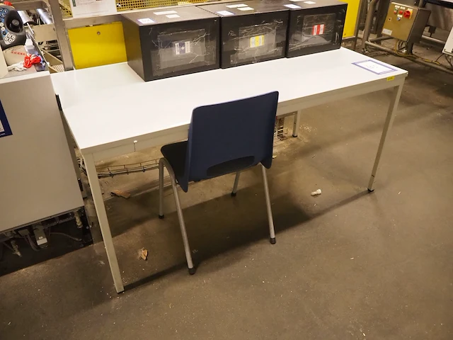 Nn table - afbeelding 1 van  2