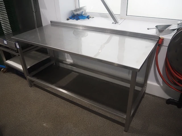 Nn table - afbeelding 1 van  4