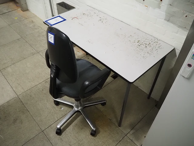 Nn table - afbeelding 2 van  2