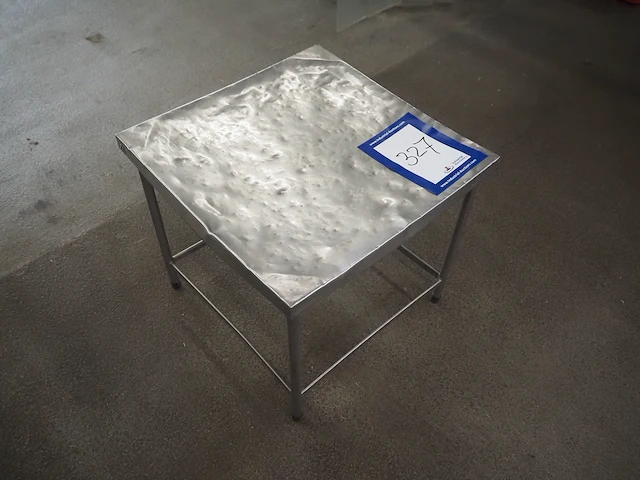 Nn table - afbeelding 1 van  4