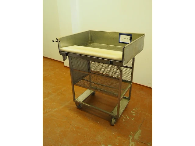 Nn table - afbeelding 1 van  6