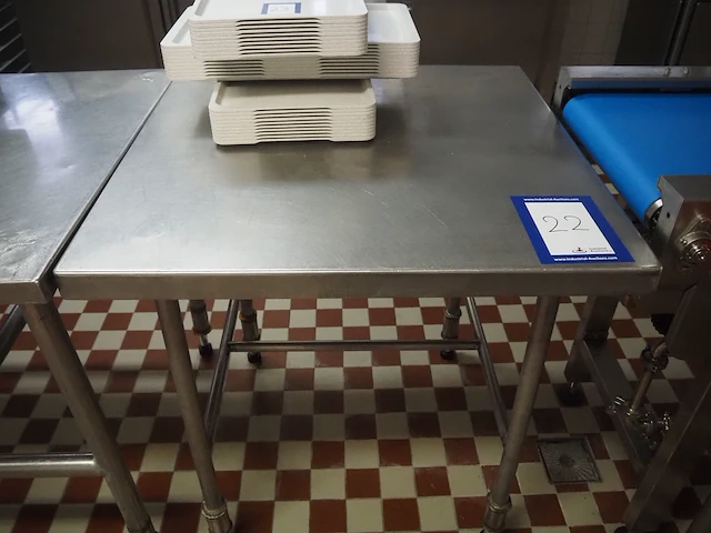 Nn table - afbeelding 3 van  4