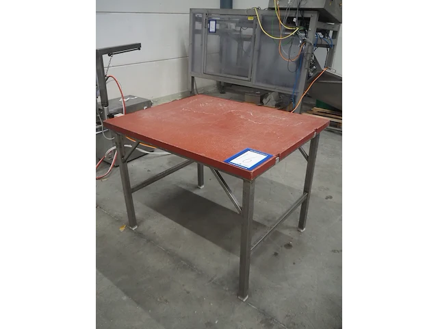 Nn table - afbeelding 1 van  6