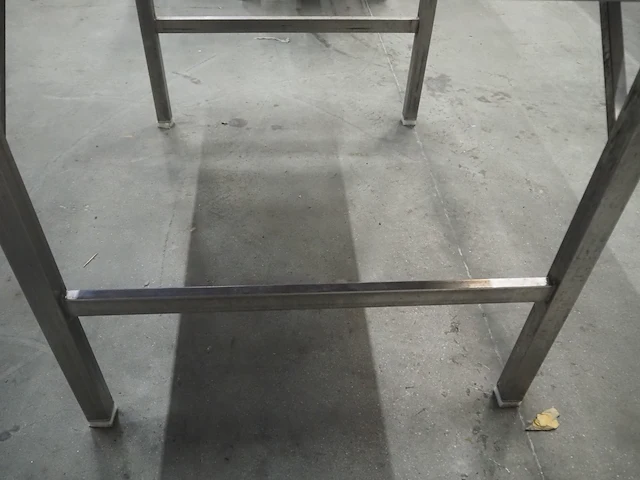Nn table - afbeelding 6 van  6