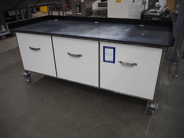 Nn table - afbeelding 1 van  8