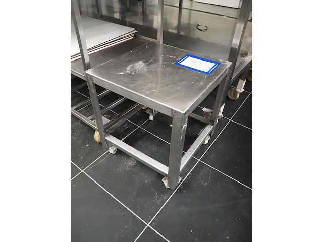 Nn table - afbeelding 1 van  4