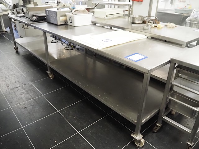 Nn table - afbeelding 1 van  4