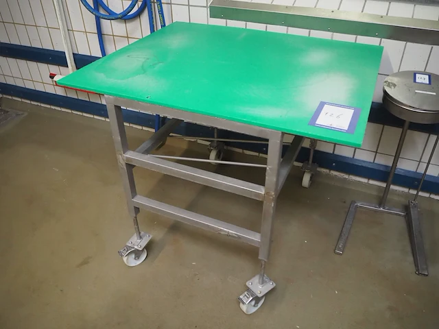 Nn table - afbeelding 1 van  6