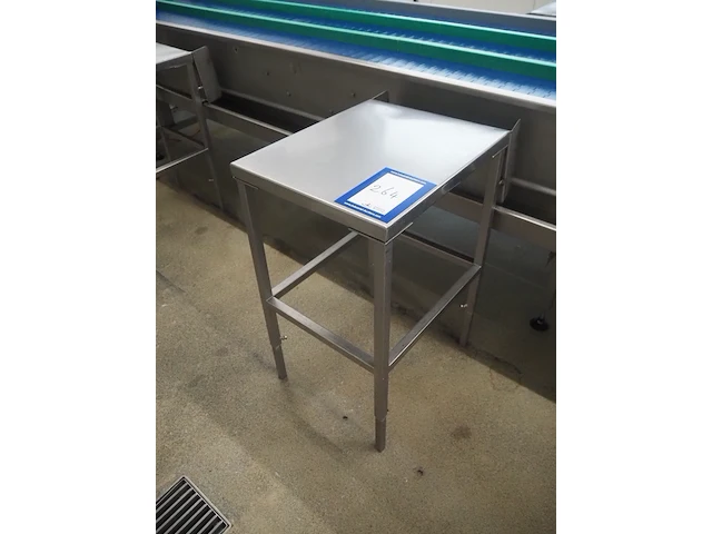 Nn table - afbeelding 1 van  2