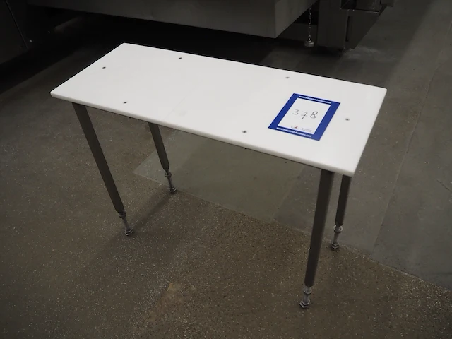 Nn table - afbeelding 2 van  2