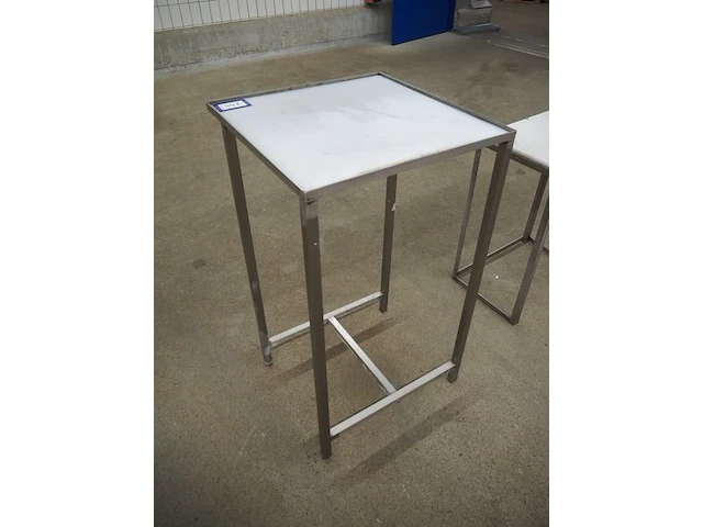 Nn table - afbeelding 1 van  6