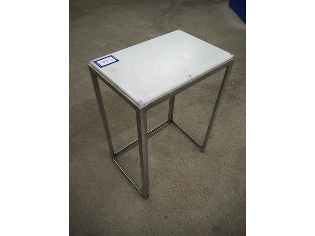 Nn table - afbeelding 1 van  6