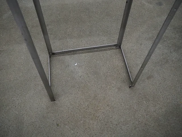 Nn table - afbeelding 6 van  6