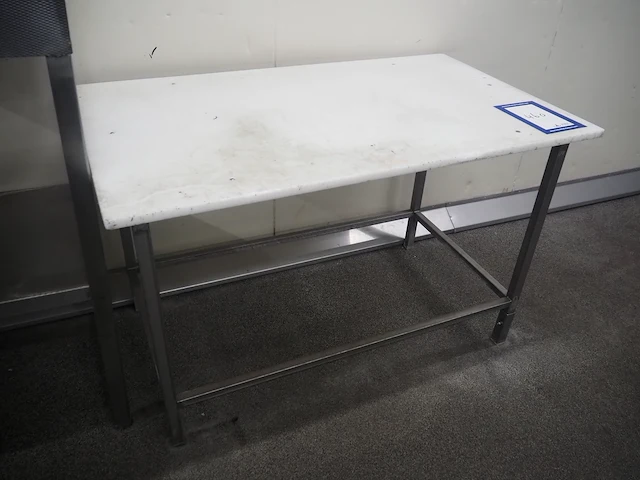 Nn table - afbeelding 2 van  3