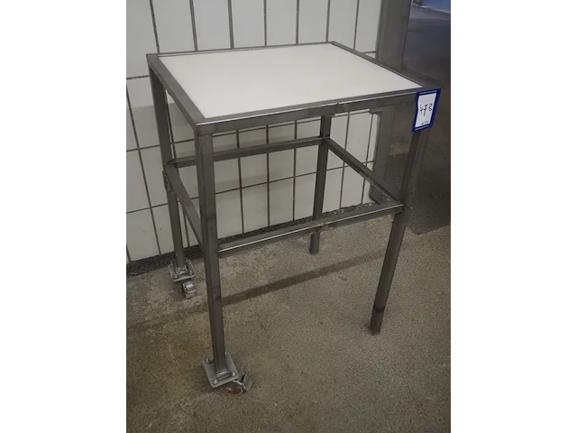 Nn table - afbeelding 1 van  4