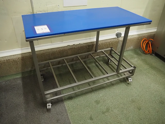 Nn table - afbeelding 1 van  4