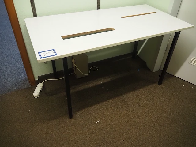Nn table - afbeelding 1 van  3