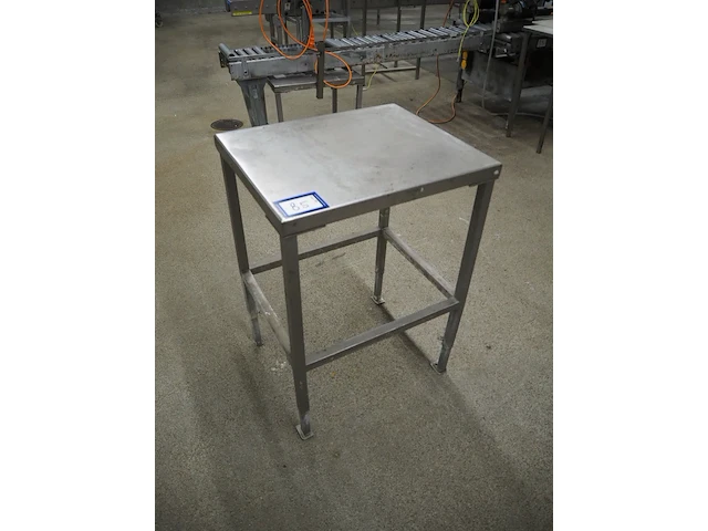 Nn table - afbeelding 1 van  6