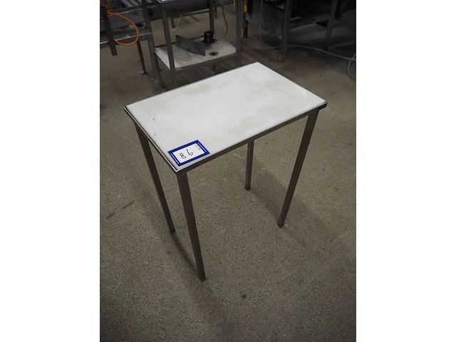 Nn table - afbeelding 1 van  5