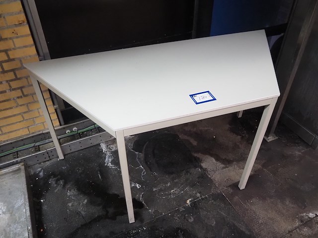 Nn table - afbeelding 2 van  2