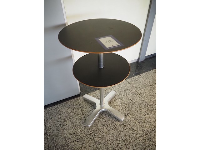 Nn table - afbeelding 2 van  4