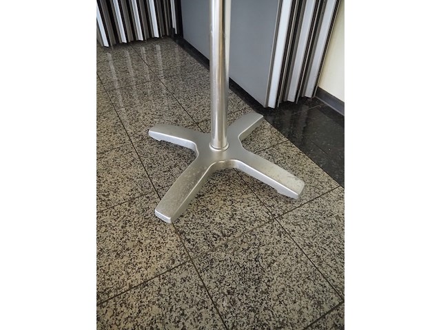 Nn table - afbeelding 4 van  4