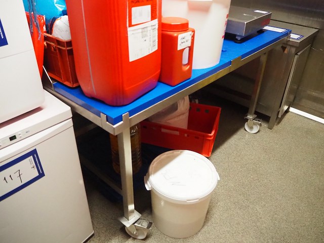 Nn table - afbeelding 2 van  4