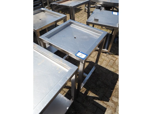 Nn tables - afbeelding 4 van  4