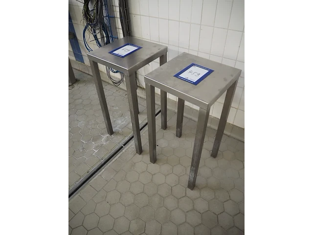 Nn tables - afbeelding 2 van  5