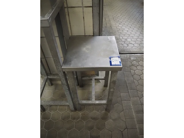 Nn tables - afbeelding 3 van  4