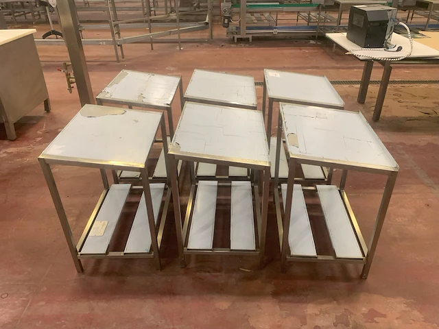 Nn tables - afbeelding 1 van  8