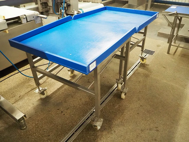 Nn tables - afbeelding 1 van  7