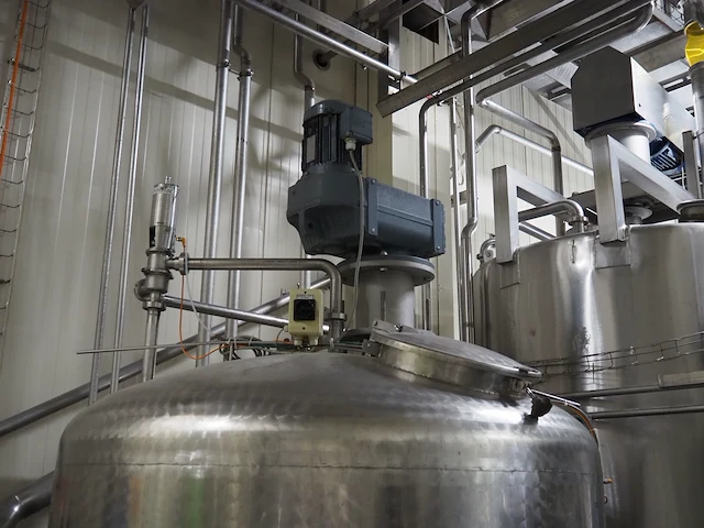Nn tank with mixer - afbeelding 4 van  4