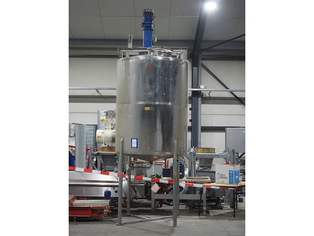 Nn tank - afbeelding 4 van  6
