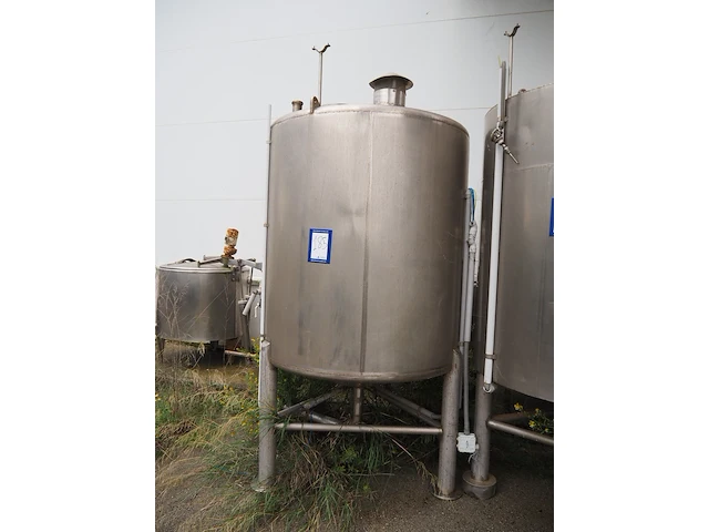 Nn tank - afbeelding 1 van  3