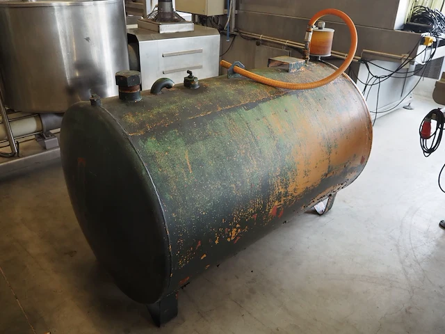 Nn tank - afbeelding 3 van  4