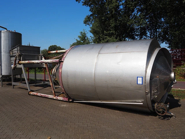 Nn tank - afbeelding 1 van  10