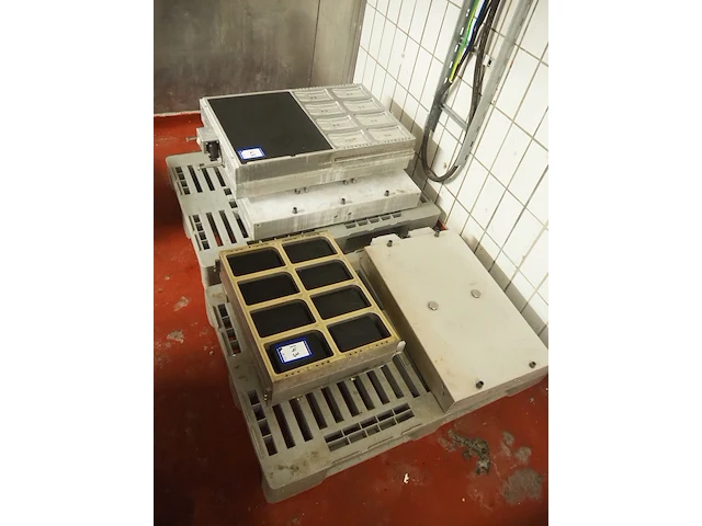 Nn thermoformer moulds - afbeelding 1 van  6
