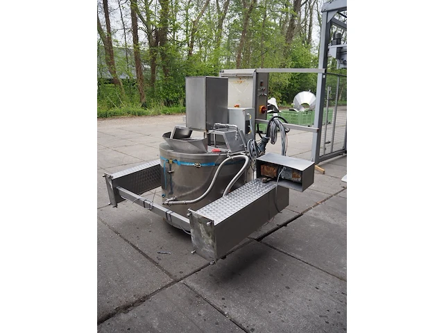 Nn tiltable cooking vessel - afbeelding 4 van  9
