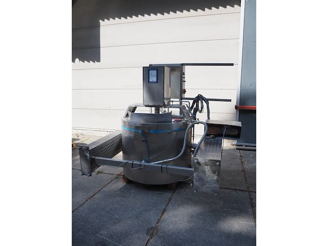 Nn tiltable cooking vessel - afbeelding 1 van  14