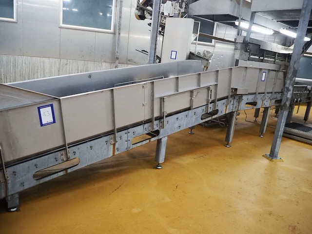 Nn transport belt for shackling pigs - afbeelding 1 van  11