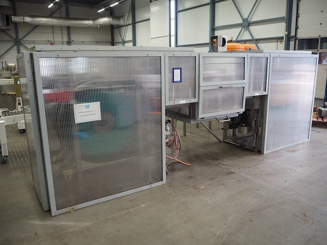 Nn transport machine for 500 ml bottles - afbeelding 1 van  10