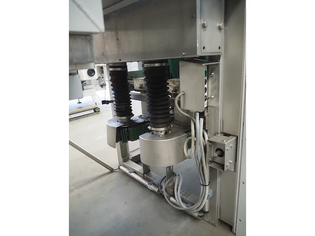 Nn transport machine for 500 ml bottles - afbeelding 12 van  15