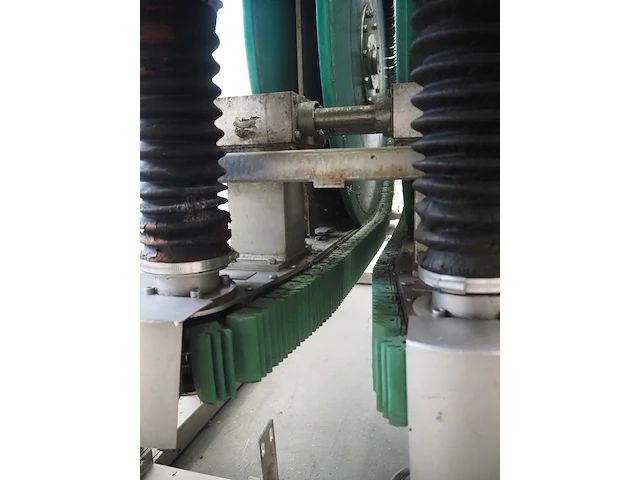 Nn transport machine for 500 ml bottles - afbeelding 13 van  15
