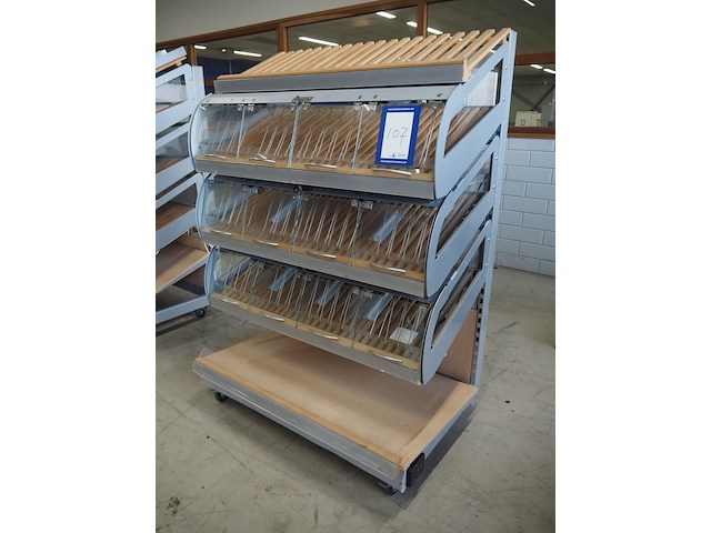 Nn trolley for bread trays - afbeelding 1 van  10