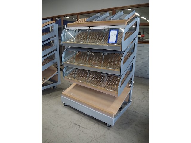 Nn trolley for bread trays - afbeelding 1 van  9