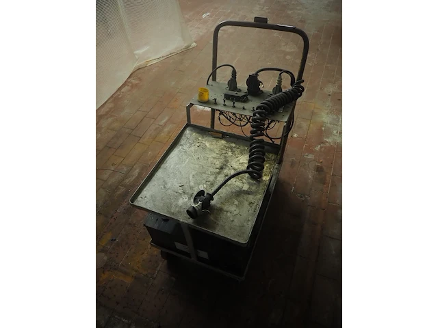 Nn trolley with batteries - afbeelding 4 van  7