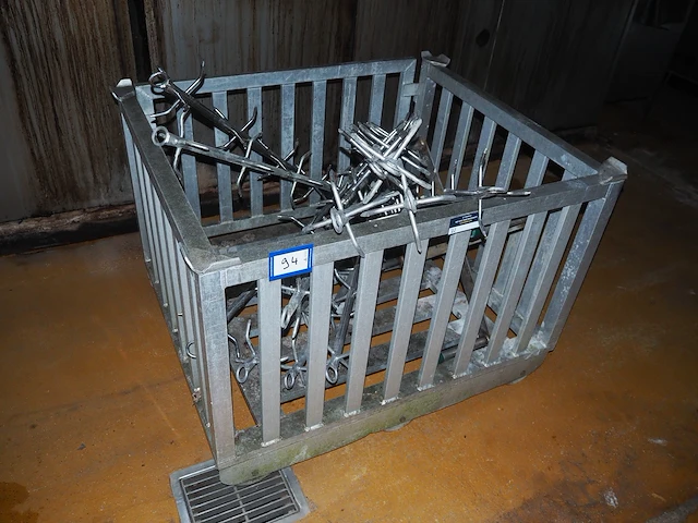 Nn trolley with meat hooks - afbeelding 1 van  5