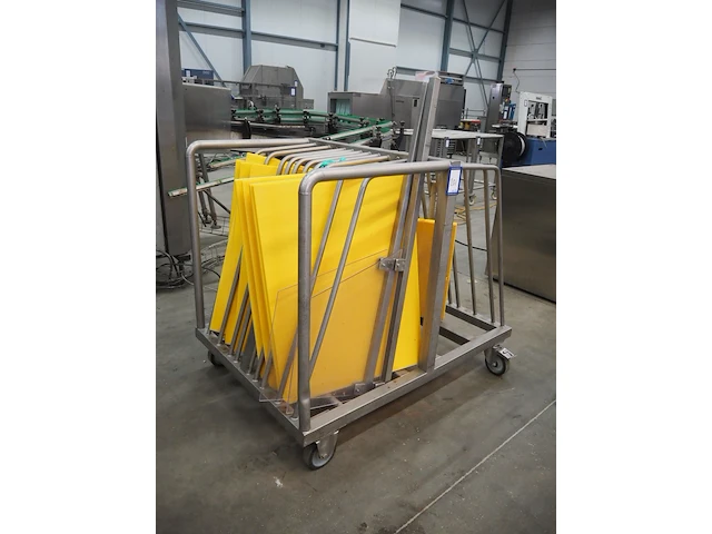 Nn trolley with plates - afbeelding 1 van  6