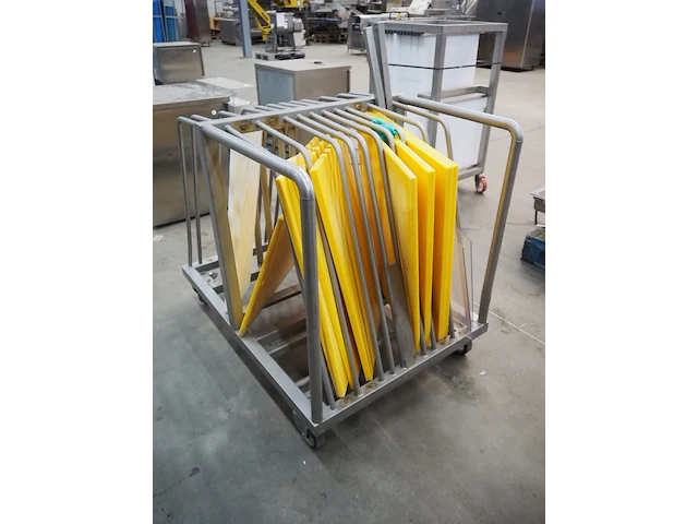 Nn trolley with plates - afbeelding 4 van  6